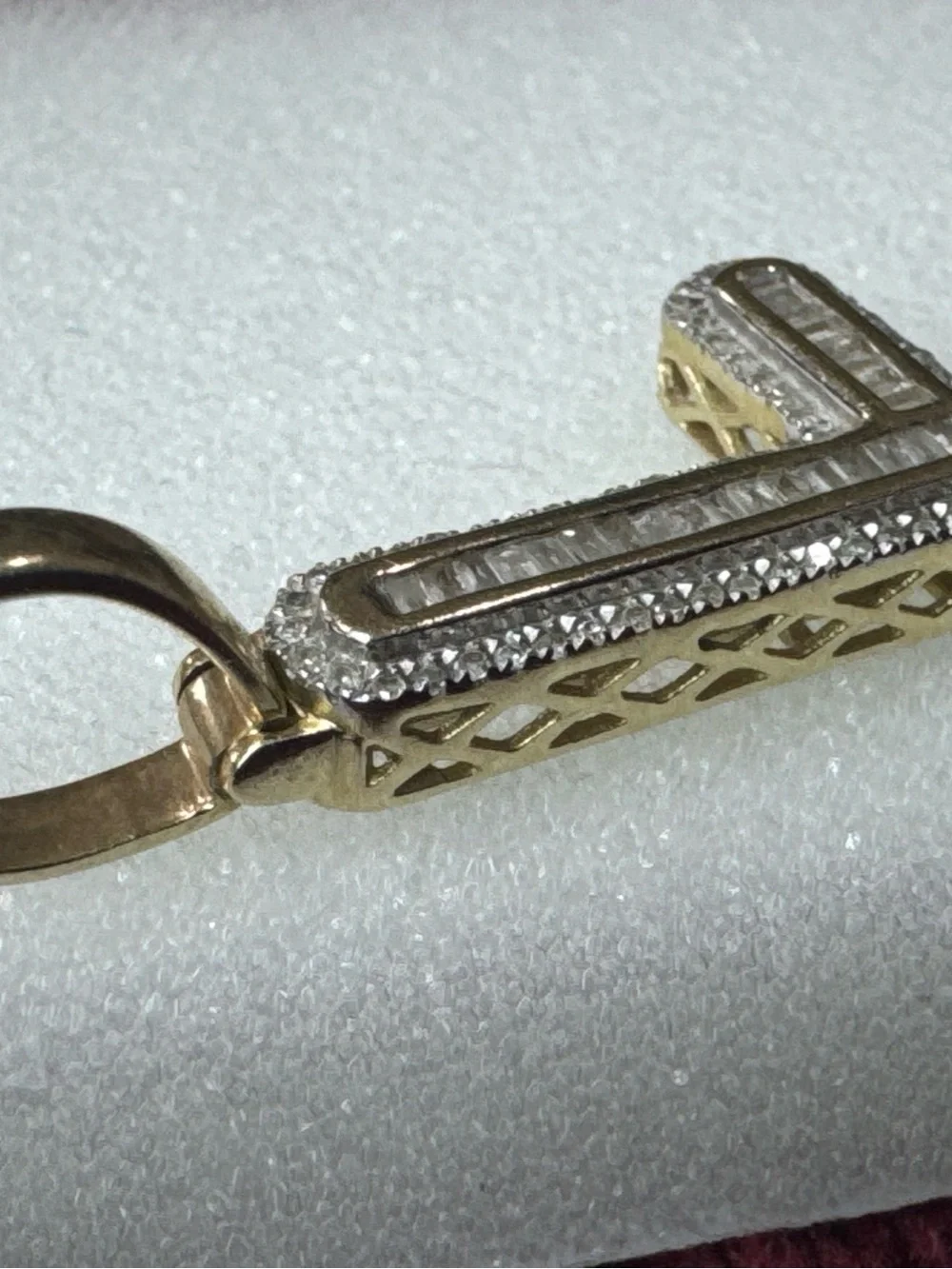 10K Yellow Gold Diamond Initial L Pendant 0.27 CT Baguette Round 2.5g